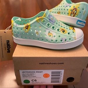 Little Natives - NWT C6 - mint floral